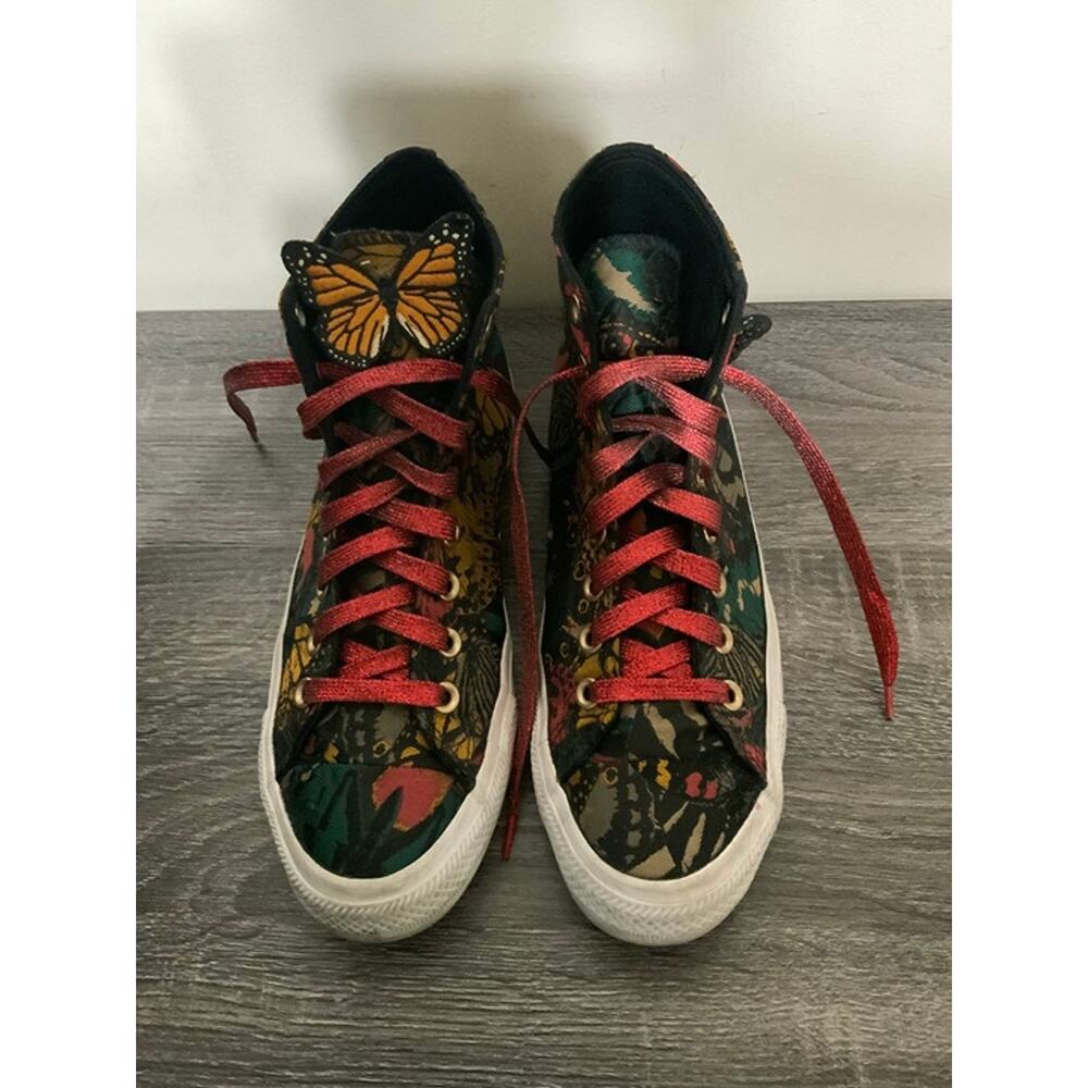 Converse Mi Gente Mariposas Chuck Taylor High Top Shoes Women’s Size 9 USED